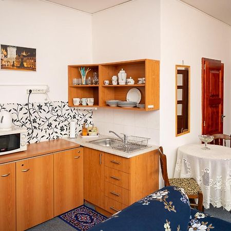 2- Izbovy Apartman Kajka V Penzion Trstena Exterior photo