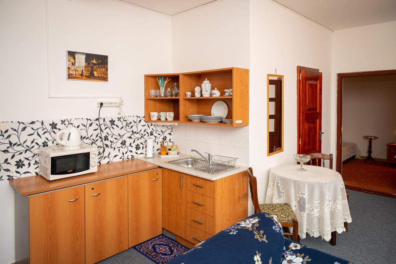 2- Izbovy Apartman Kajka V Penzion Trstena Exterior photo